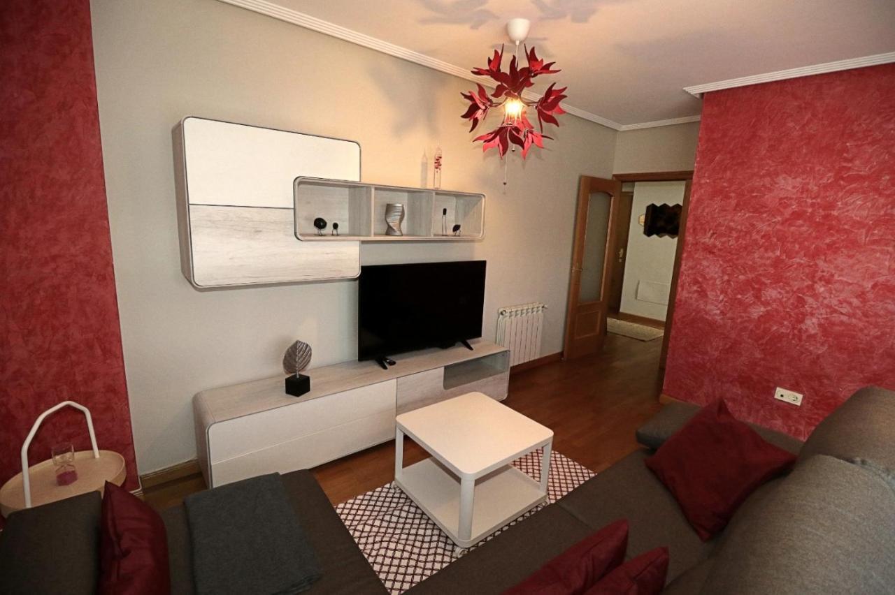 Apartamento , Wifi Y Garaje Cerca Del Centro Apartment Oviedo Exterior photo